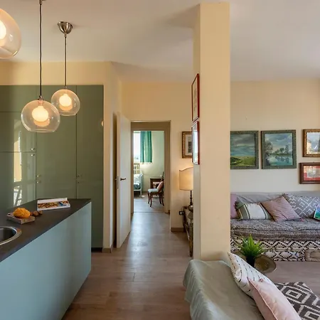 Massima - Happy Apartment Laveno-Mombello